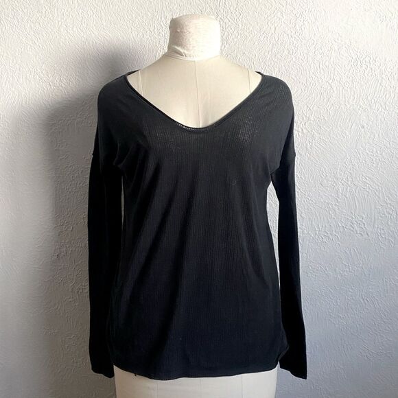 🪦Lululemon 6/8 Tight Knit Black Long Sleeve (3 for 30 sale) - Picture 1 of 7